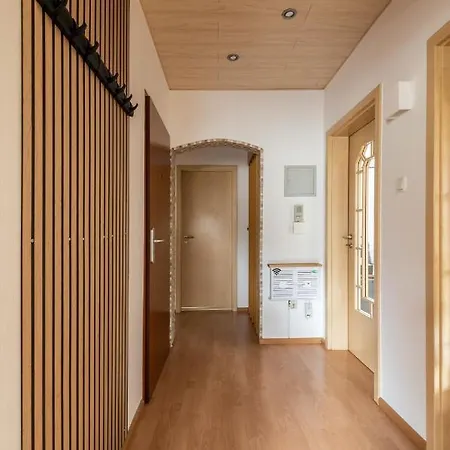 Apartmán Neu! 9,9 Aussergewoehnlich! Boxspringbetten Kaffeevollautomat Inkl Bettwaesche Und Handtuecher #meenefewo De